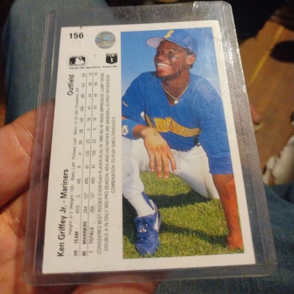 Ken Griffey Jr baseball card ultra rare - Picture 2 of 2
